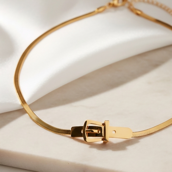 🆕️ Buckle Choker Trendy Statement Necklace 18K Gold Plated Stainless Steel - Picture 11 of 11